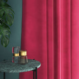 Velvet curtain in pink