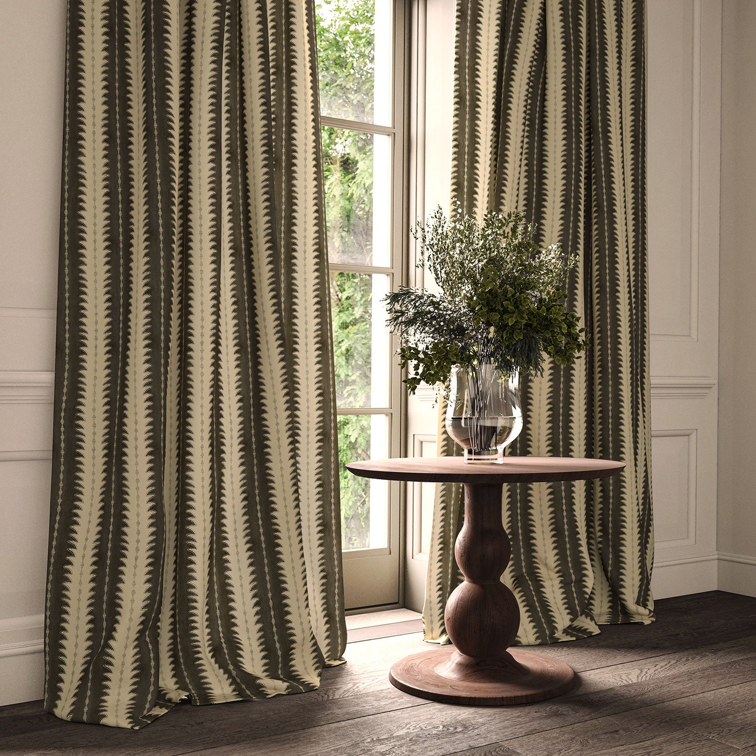 Curtain in a printed linen fabric in black and off white, featuring a striped fern design.